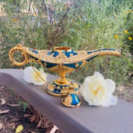GOLD GENIE LAMP