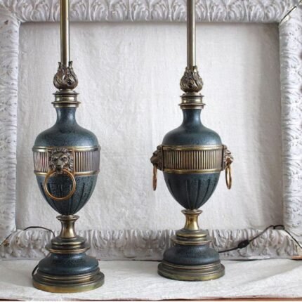 VINTAGE MONUMENTAL STIFFEL BRASS LION HEAD GREEN ENAMEL URN HOLLYWOOD REGENCY STYLE LAMP