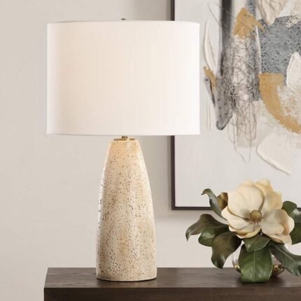 HIGH CLAY TABLE LAMP
