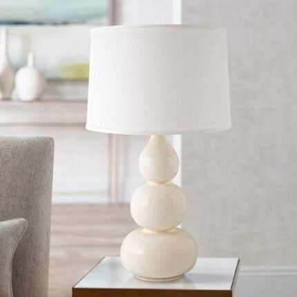 GLOSS WHITE CERAMIC TABLE LAMP