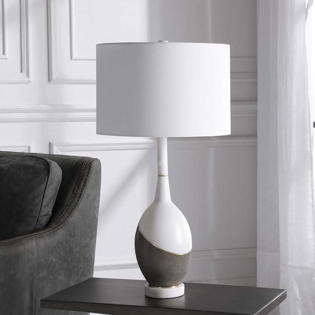1 CHARCOAL AND WHITE CERAMIC TABLE LAMP
