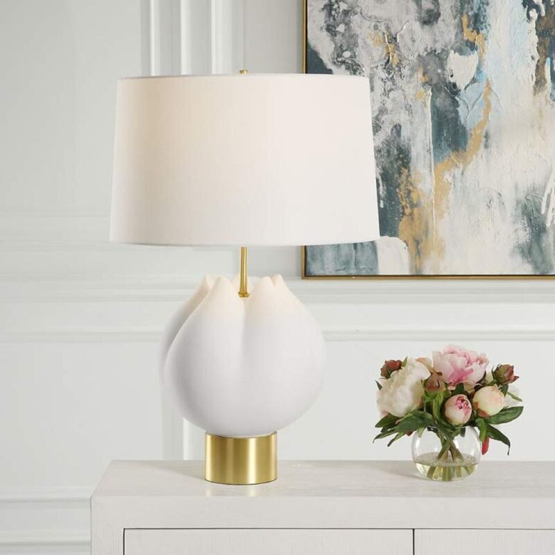 CHALK WHITE GLAZED PORCELAIN TABLE LAMP