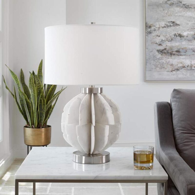 REPETITION WHITE RESIN TABLE LAMP