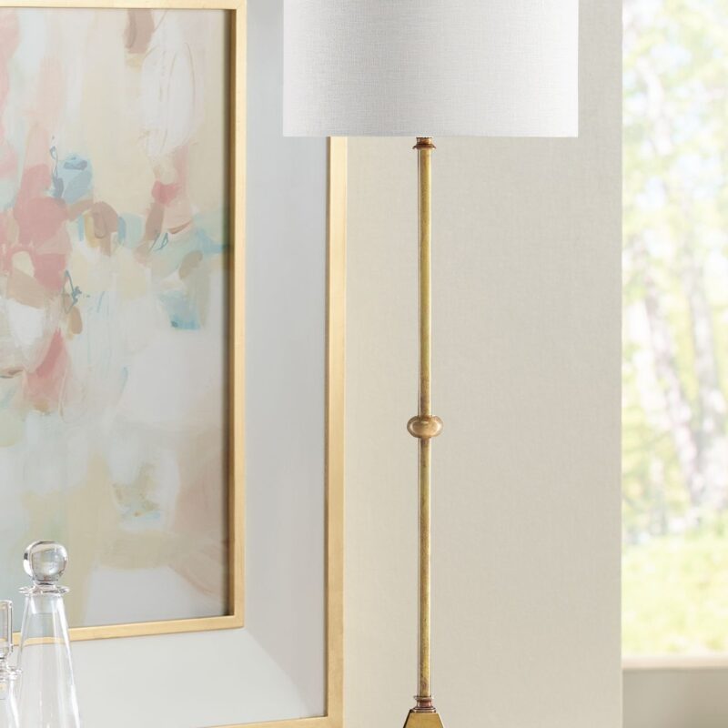 RECLUSE BRASS TABLE LAMP
