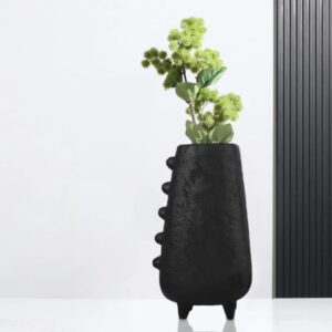TEXTURED COLUMN VASE BLACK
