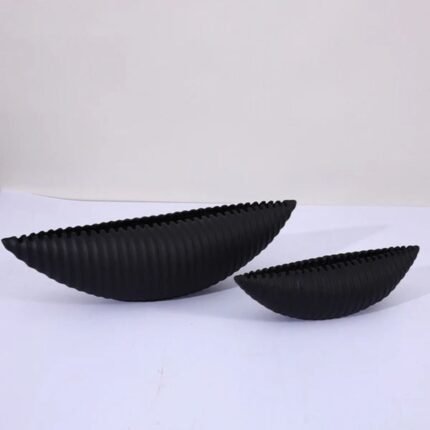 RIPPLE FORM VASE BLACK