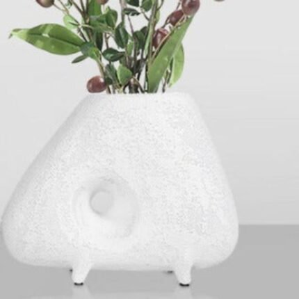 ORGANIC VOID VASE WHITE