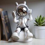 COSMIC LISTENER FIGURINE SILVER