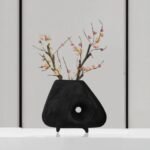 ORGANIC VOID VASE BLACK