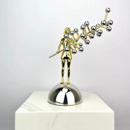 STRENGTH IN ELEGANCE GOLDEN