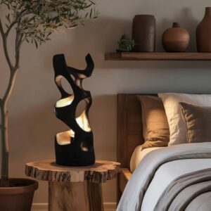 Designer tip diagram showing the triangle principle for styling a table lamp with surrounding objects