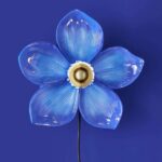 Wall Lamp Flower Blue, close-up detail of the blue resin finish