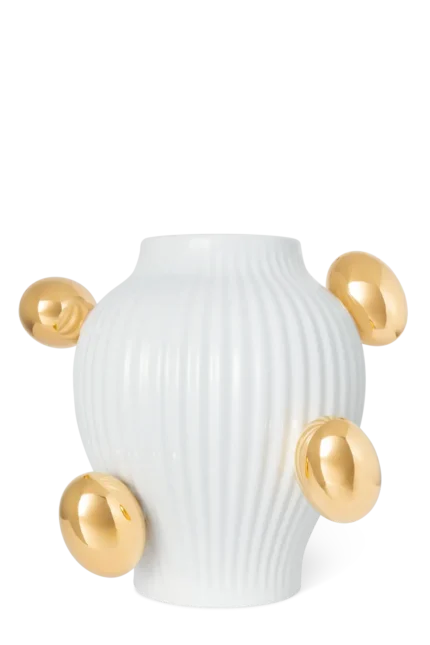 Ribbed vase in Delft blue and white, front view