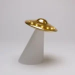 Table Lamp UFO, full front view of the flying saucer form