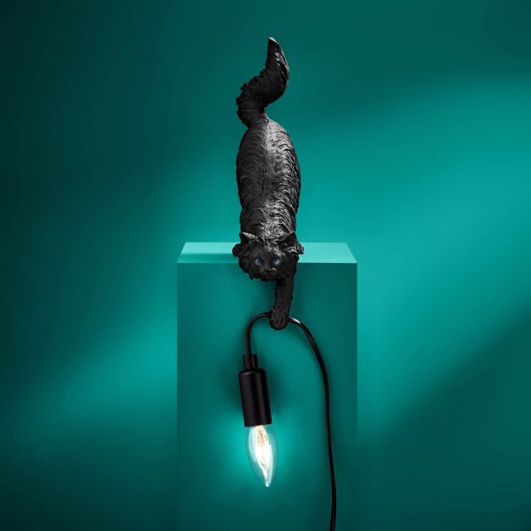 Table Lamp Cat Chichi Black, full front view of the cat sculpture