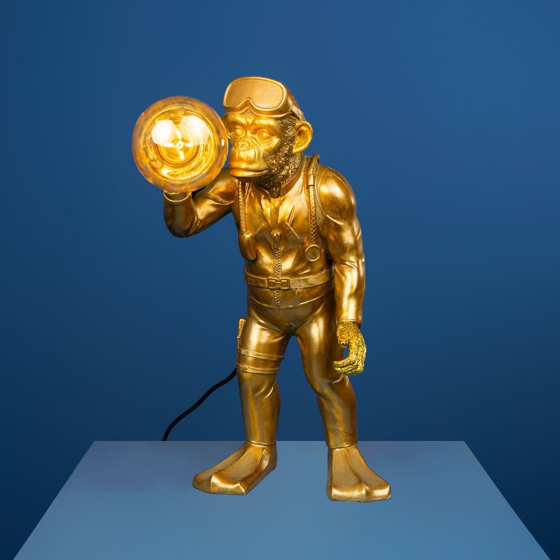 Table Lamp Monkey Diver Gold, full front view of the monkey sculpture