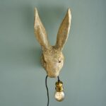 Wall Lamp Bunny Gold, illuminated view