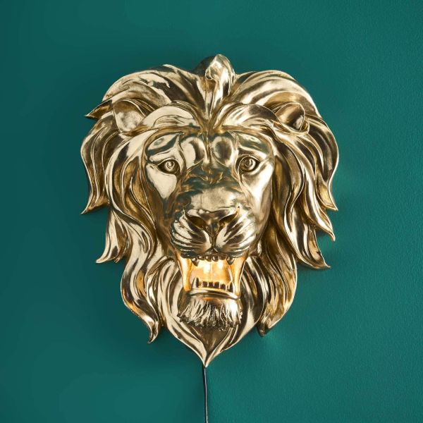 Wall Lamp Lion Gold, full front view of the lion sculpture