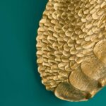 Wall Lamp Dragon Gold, close-up detail of the gold finish