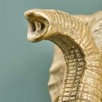 Wall Lamp Elephant Gold, close-up detail of the gold finish