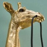 Wall Lamp Giraffe Gold Small, close-up detail of the gold finish